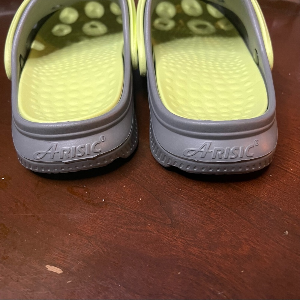 ARISIC Clog Sandals Size 8 / 9 Removable Insoles Arch Support Gray Yellow Garden - Picture 5 of 9